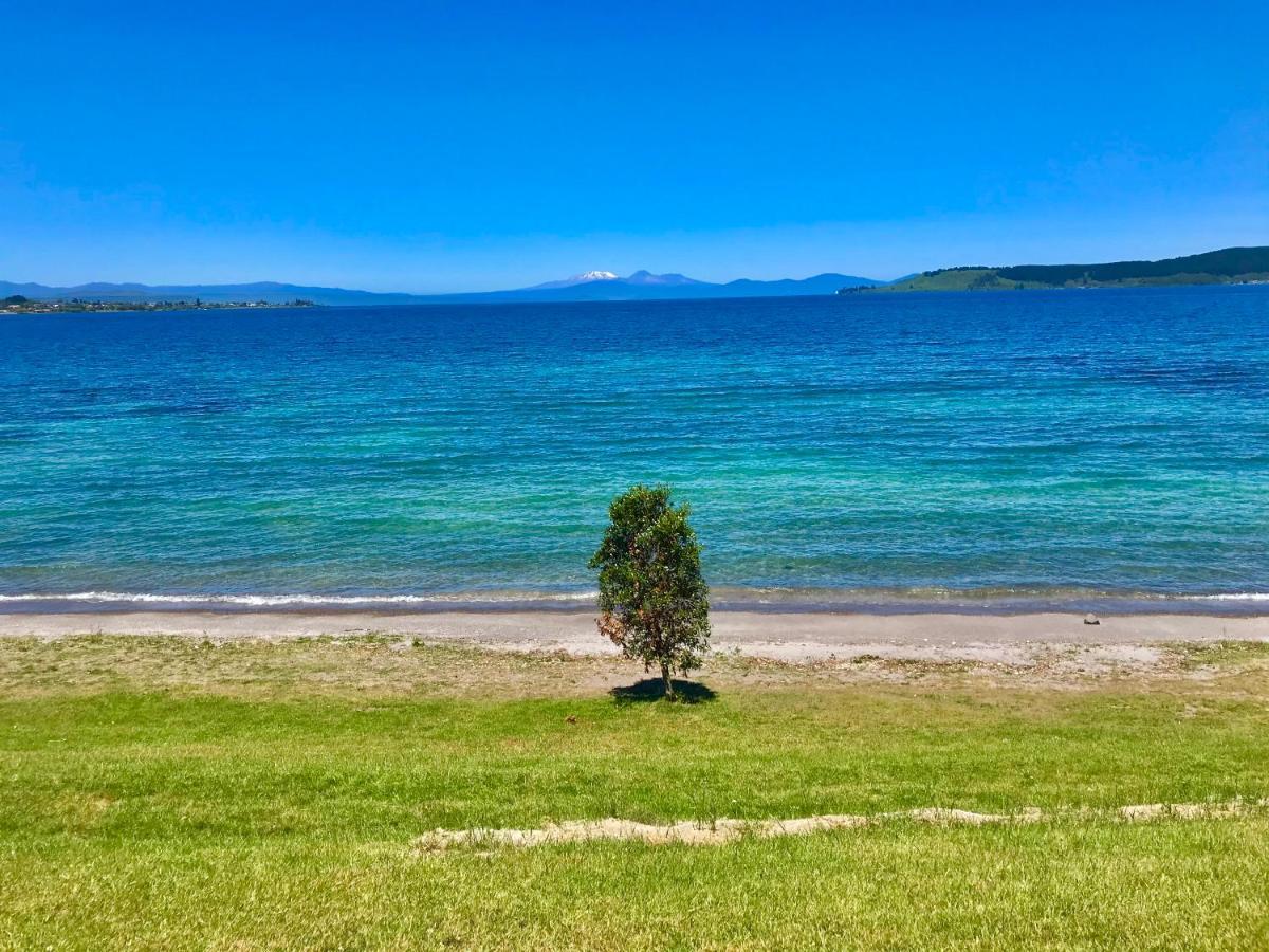 Tui Oaks Motel Lago Lago Taupo Esterno foto