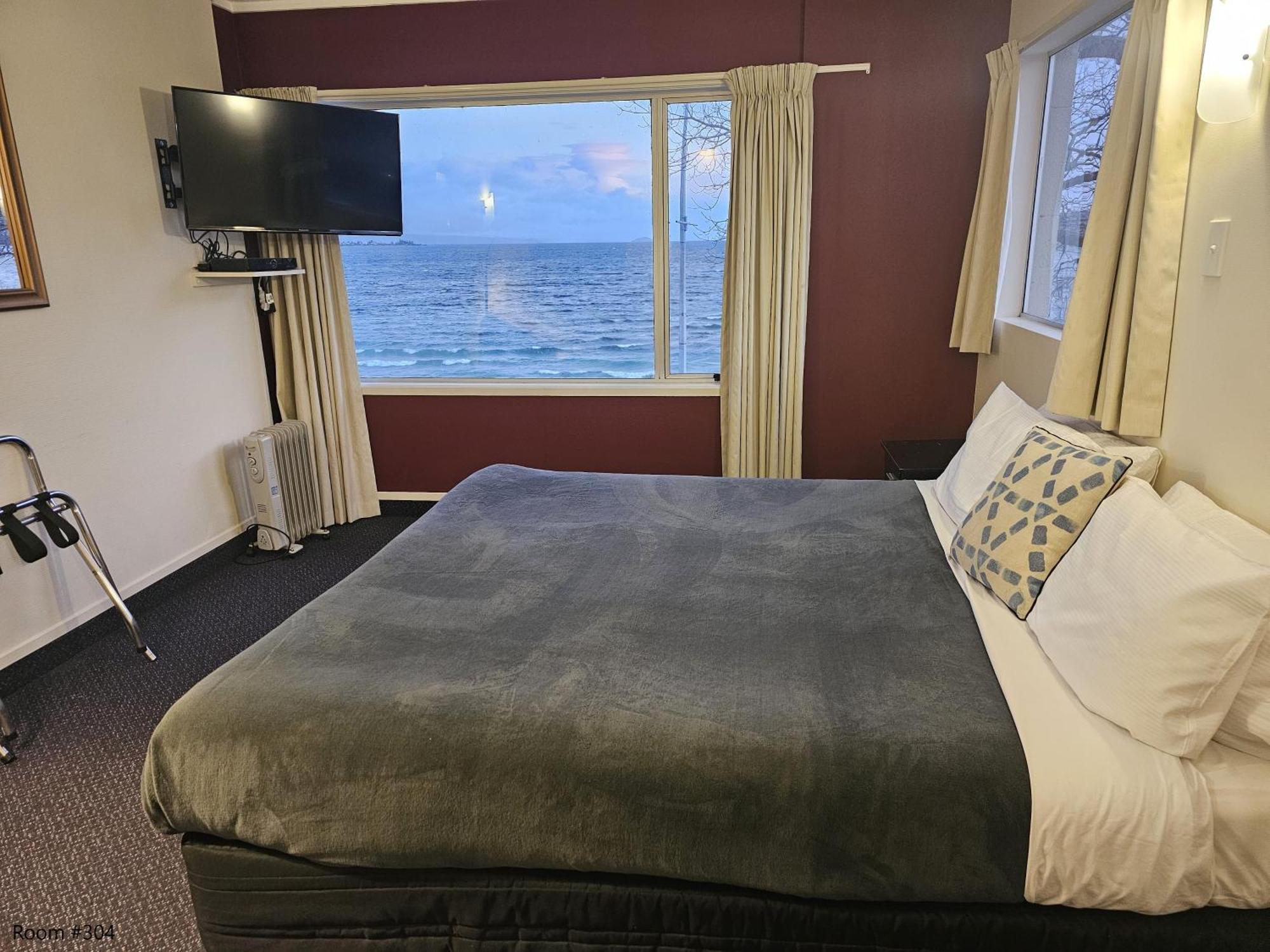 Tui Oaks Motel Lago Lago Taupo Esterno foto